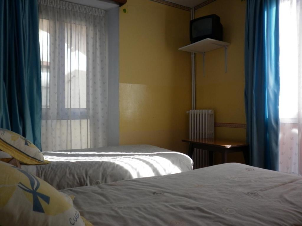 Fonda Cerdanya Hotel Puigcerdà Esterno foto