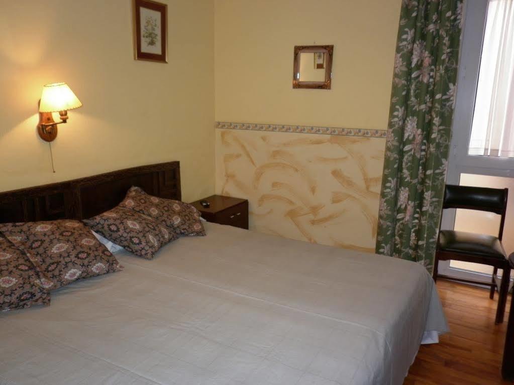 Fonda Cerdanya Hotel Puigcerdà Esterno foto